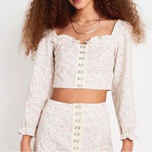 Urban Outfitters Crop Top Medium Floral Hook Eye Puff Sleeve Cottagecore